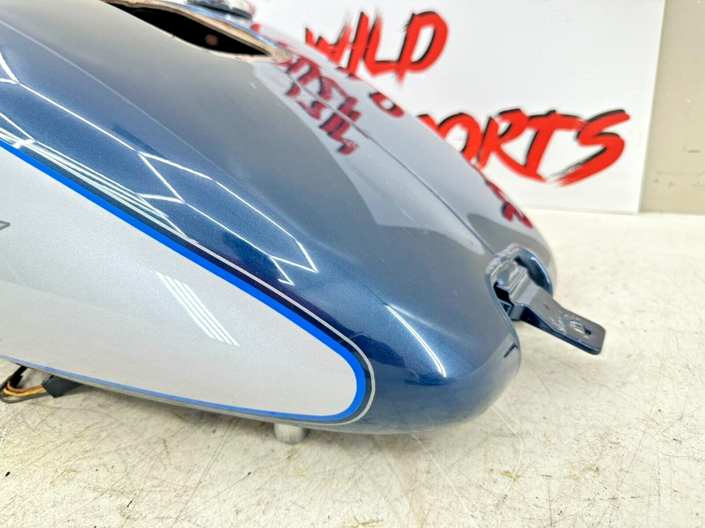 2002 HARLEY SOFTAIL OEM HD EFI Gas Fuel Tank Nice Paint