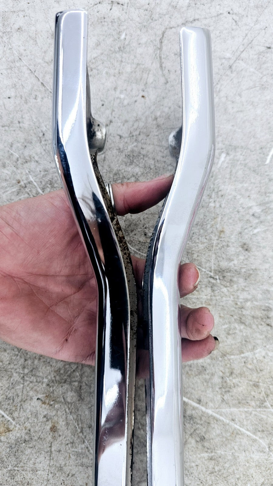 1995 HARLEY DYNA CONVERTIBLE Chrome Rear Fender Frame Strut Arm Bars