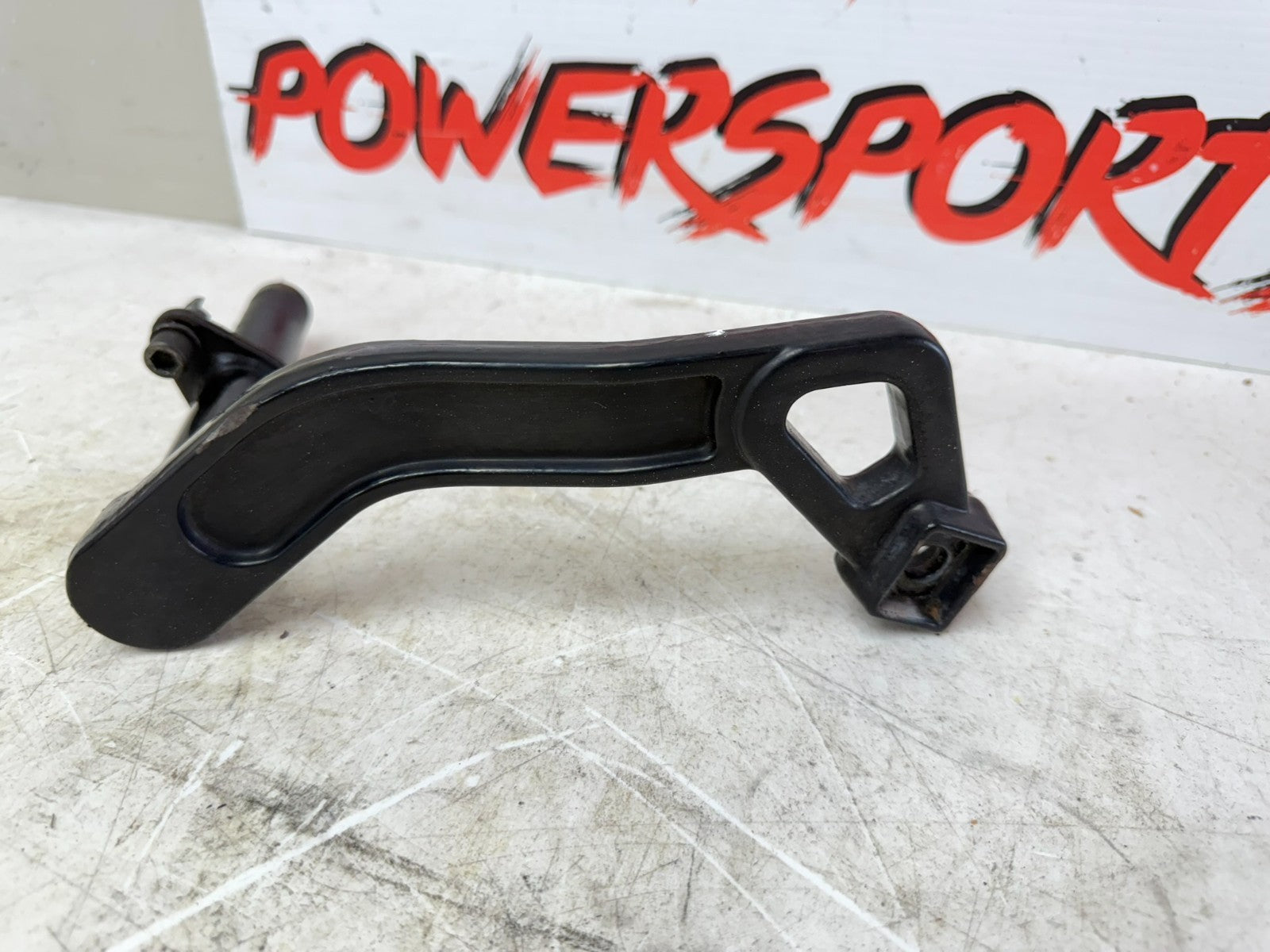 2003 HARLEY DYNA WIDE GLIDE Rear Foot Peg Mount Arm Bracket Frame