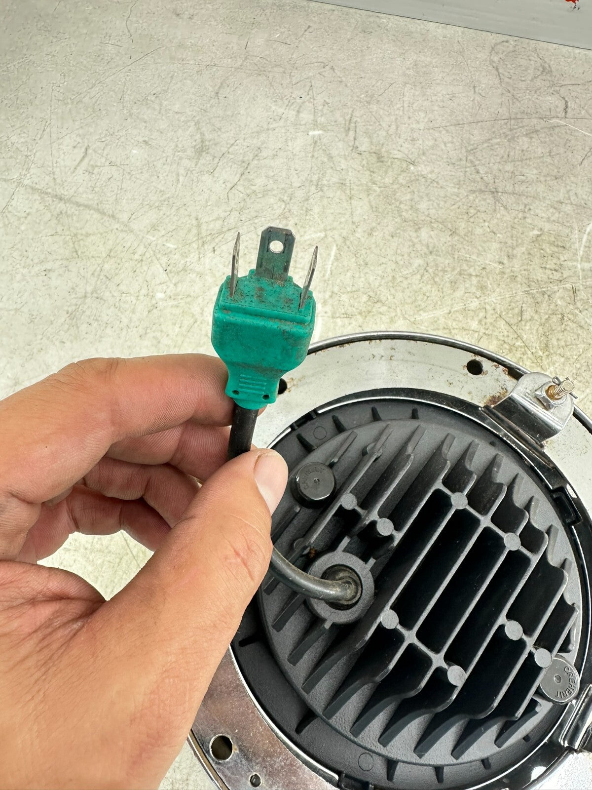 2003 HARLEY ELECTRA GLIDE classic LED Headlight Head Light W/ Chrome Trim Ring