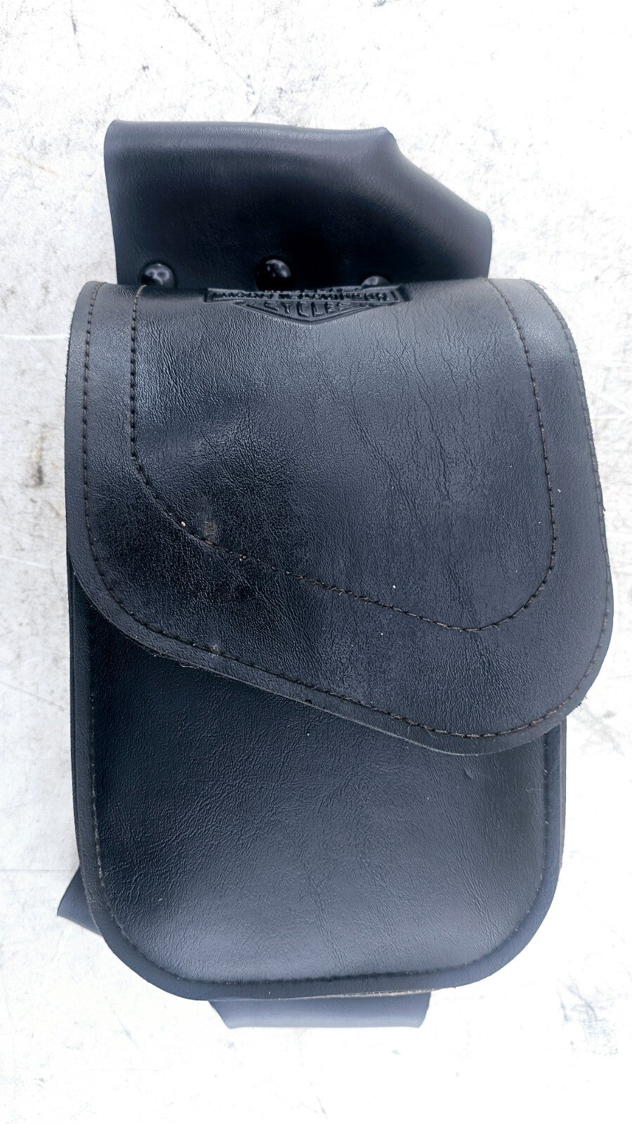 2002 HARLEY ELECTRA GLIDE OEM HD Left Leather Saddlebag Rack Storage Bag