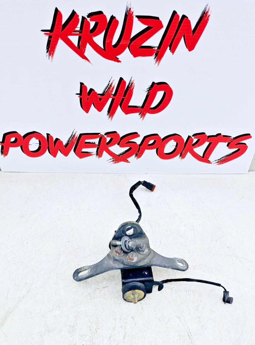 1997 HARLEY SOFTAIL Upper Motor Mount Rubber Horn Bracket