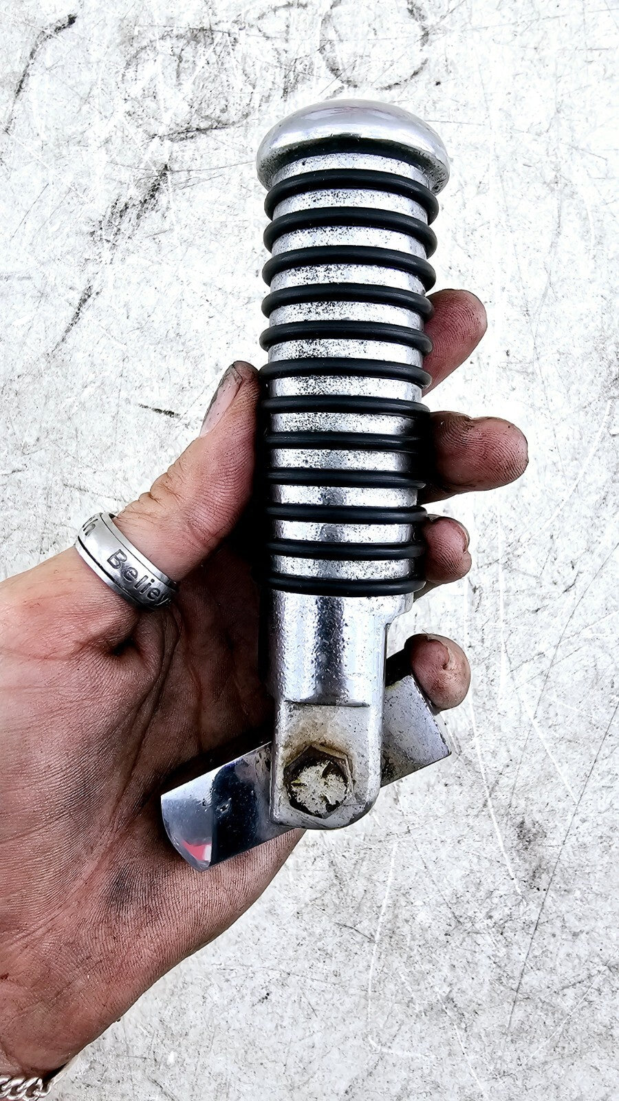 2000 Harley Davidson Sportster Highway Crash Bar Ribbed Footrest Bracket Chrome