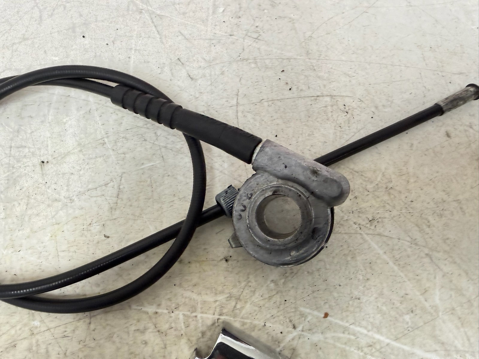 1993 HARLEY DYNA Wide Glide Speedo Speedometer Drive Gear Cable