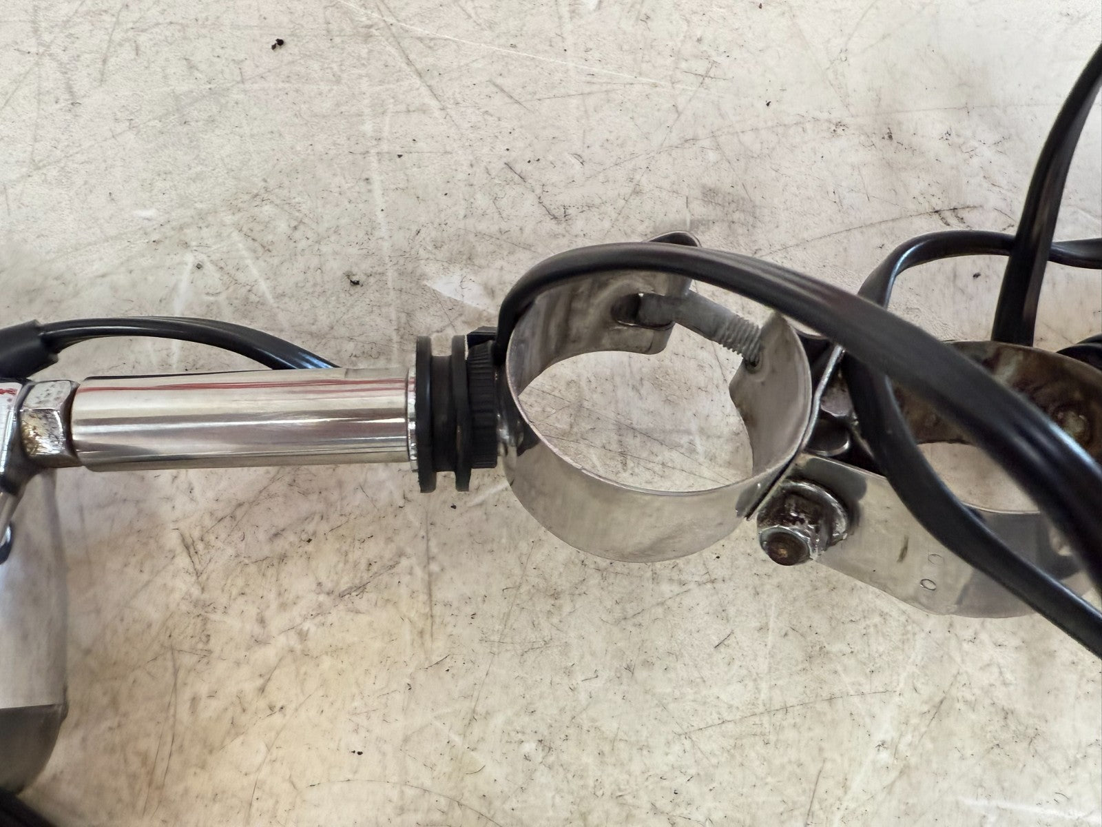 2003 HARLEY DYNA WIDE GLIDE OEM Front Left Right Turn Signal Indicators Clamp On