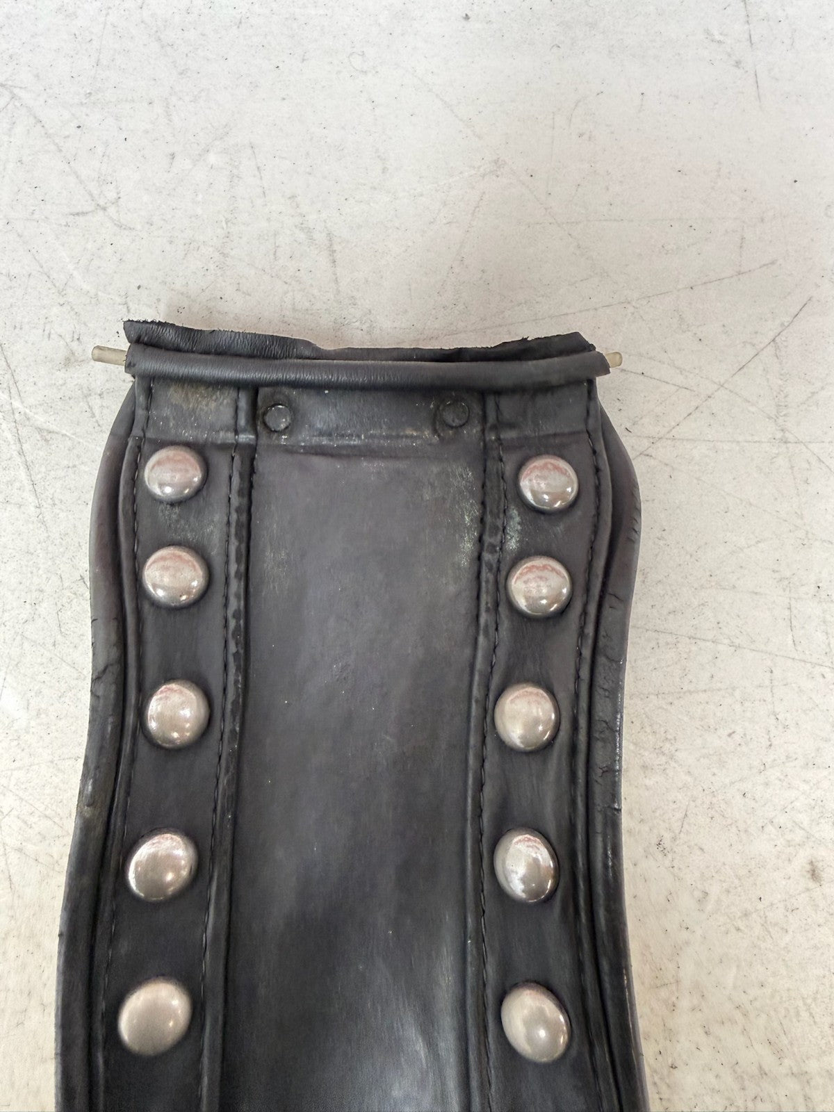 1993 HARLEY DYNA Wide Glide Gas Fuel Tank Dash Studded Leather Bib Cover