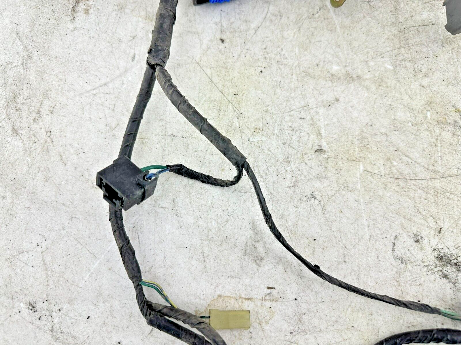 2004 Honda Goldwing GL1800 Main Upper Fairing Interconnect Wire Wiring Harness