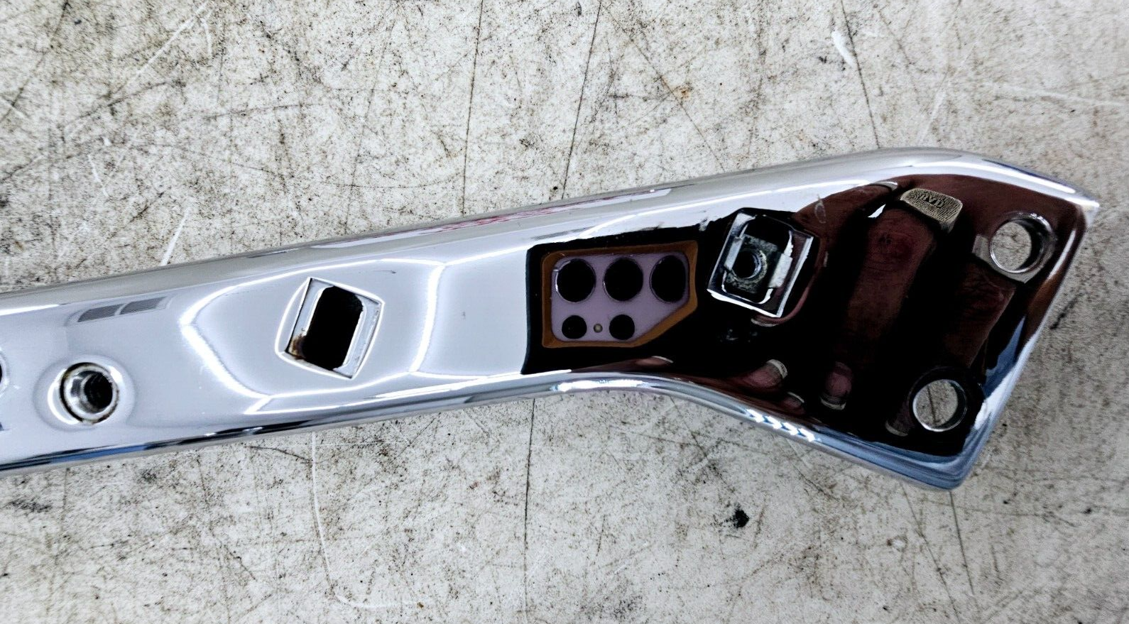 1998 HARLEY FLH ELECTRA GLIDE Chrome Saddlebag Mounting Bracket Arm Bars