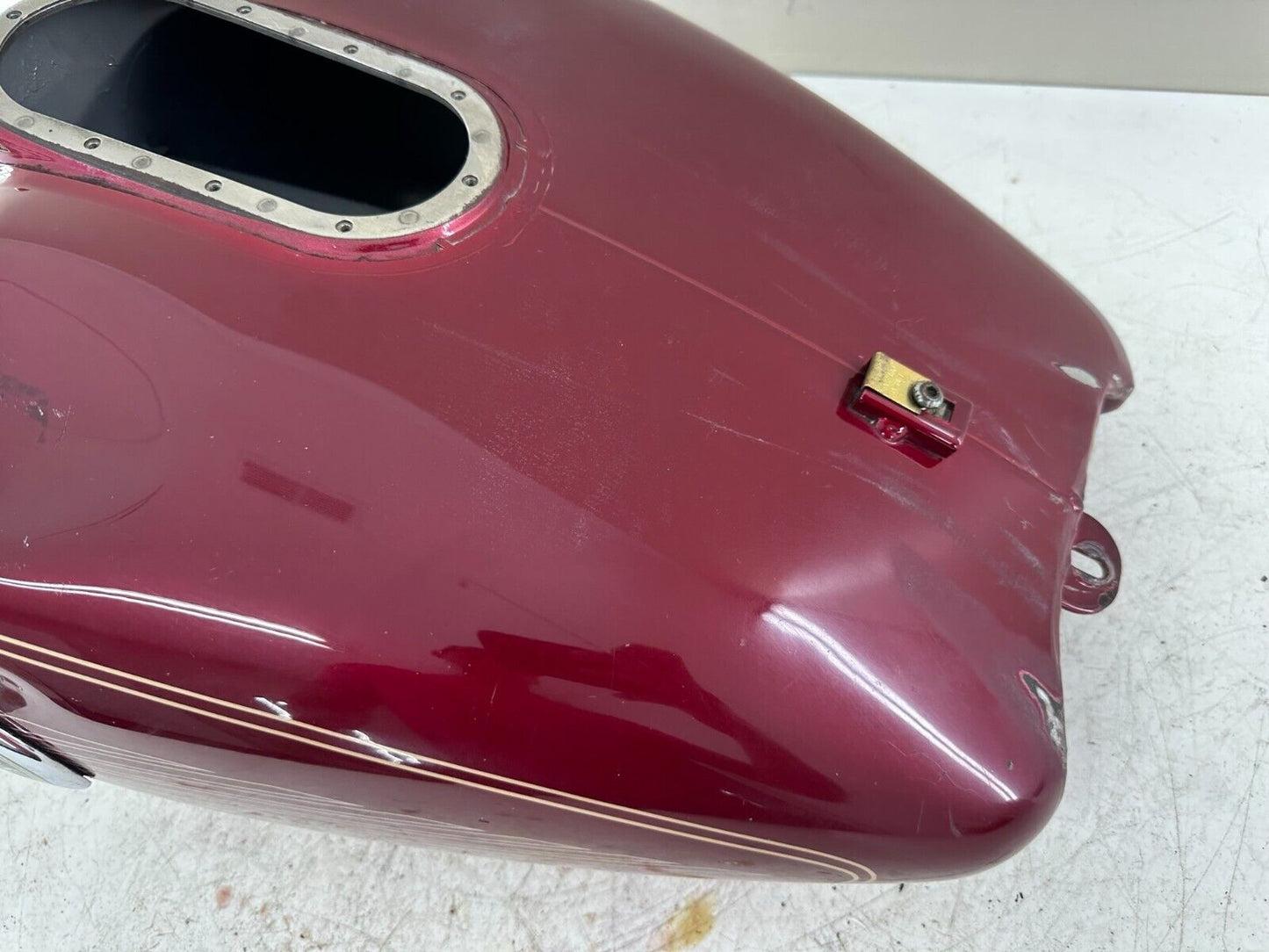 2004 HARLEY FLH ELECTRA GLIDE Gas Tank Red OEM HD