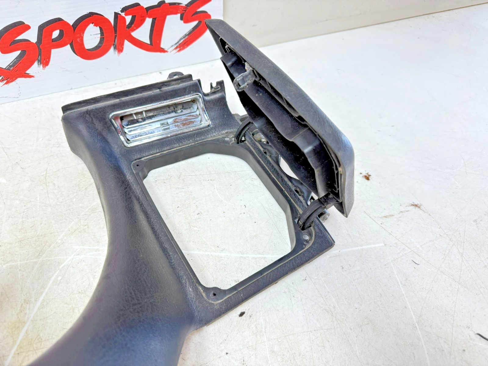 2002 Honda Goldwing GL1800 Inner Shelter Fairing Cowl Cover Housing w/ Lids