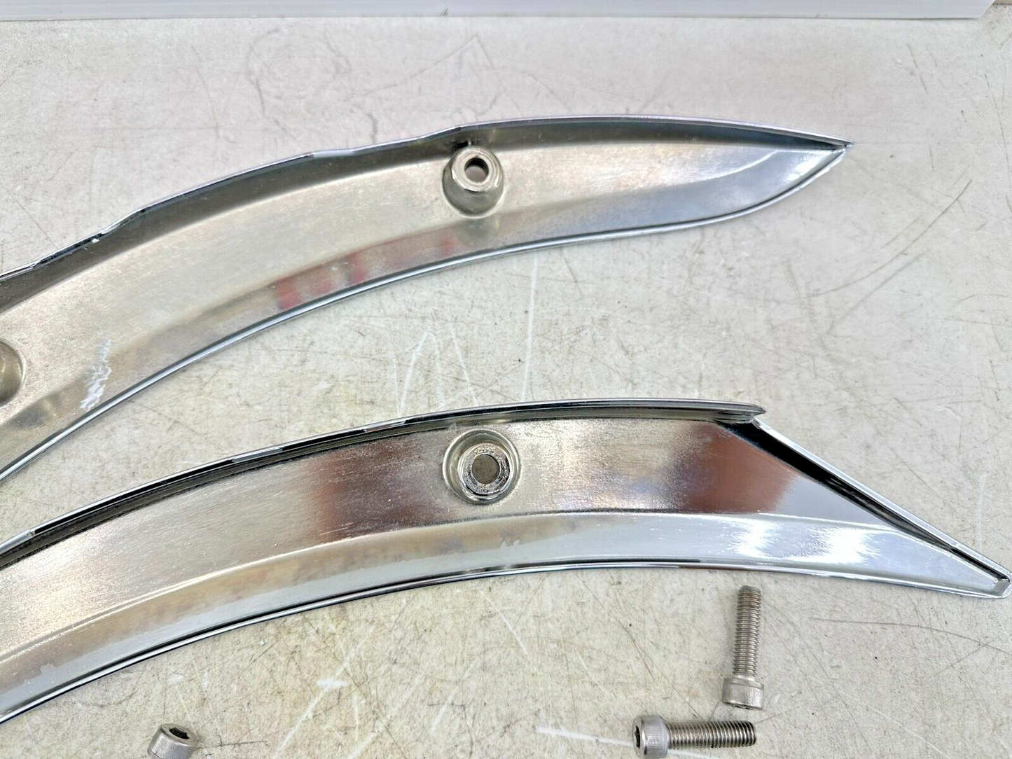 2005 Victory Kingpin Chrome Right Left Rear Fender Strut Arm Bars