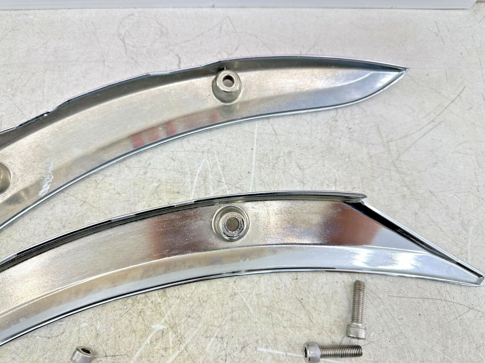 2005 Victory Kingpin Chrome Right Left Rear Fender Strut Arm Bars