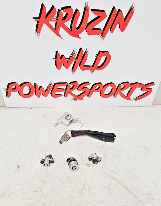 1996 HARLEY FLH ELECTRA GLIDE Ignition Switch Saddlebag Tour Pak Locks Keys