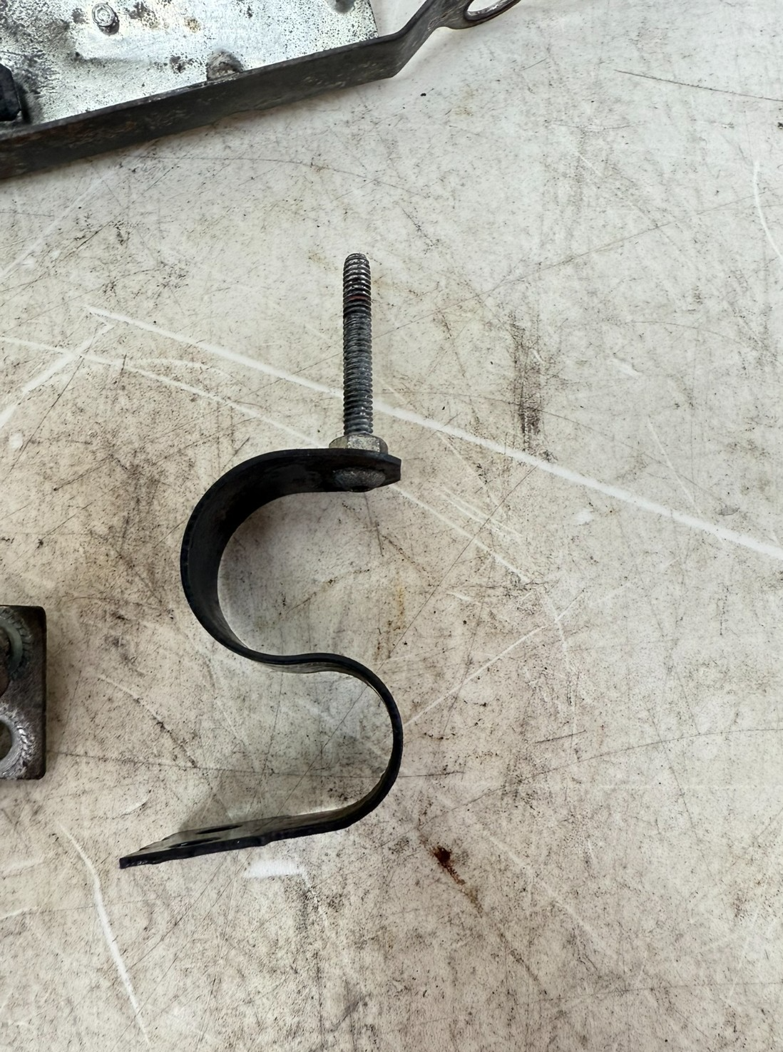 1997 HARLEY DAVIDSON SOFTAIL Dash Console Fuel Gas Tank Mounting Brackets