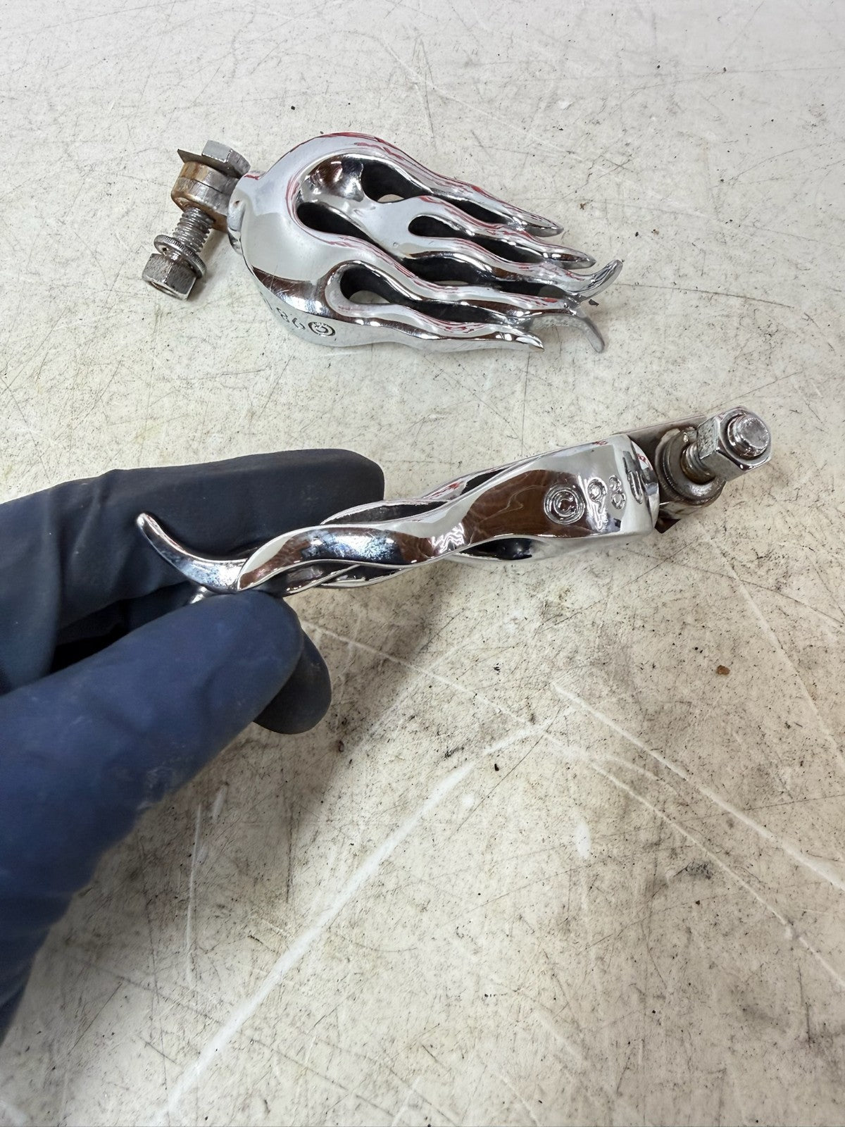 1993 HARLEY DYNA Wide Glide Chrome Flame Front Rear Foot Pegs Foot Rest