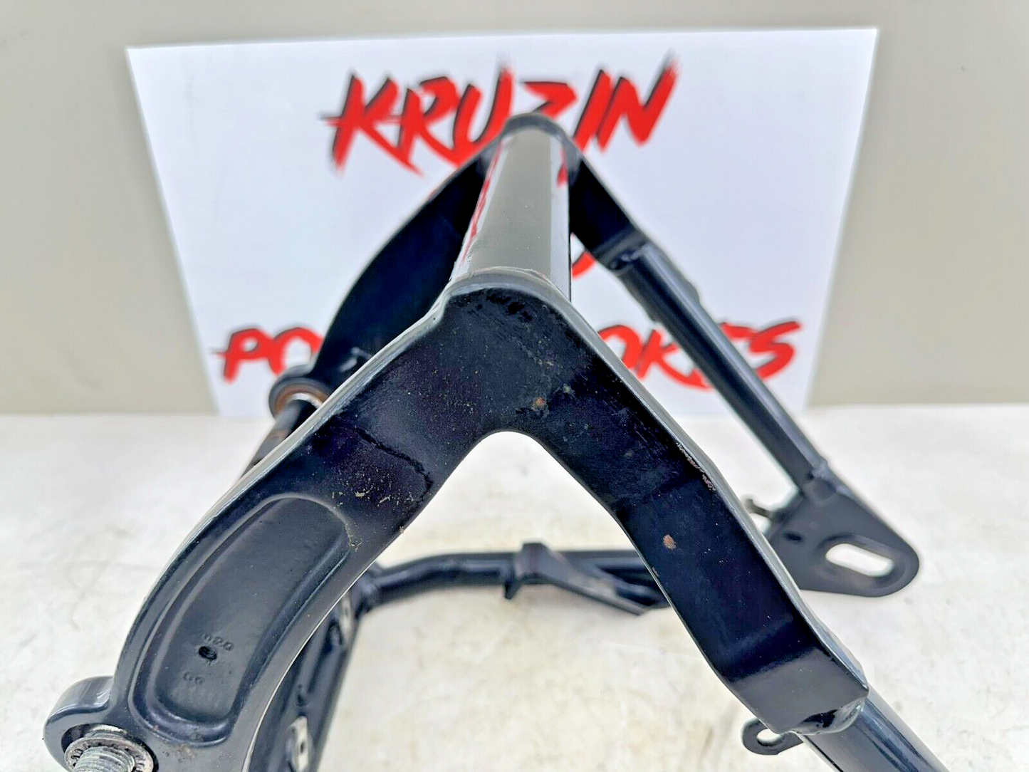 1999 HARLEY SOFTAIL OEM HD Genuine Swingarm Fork