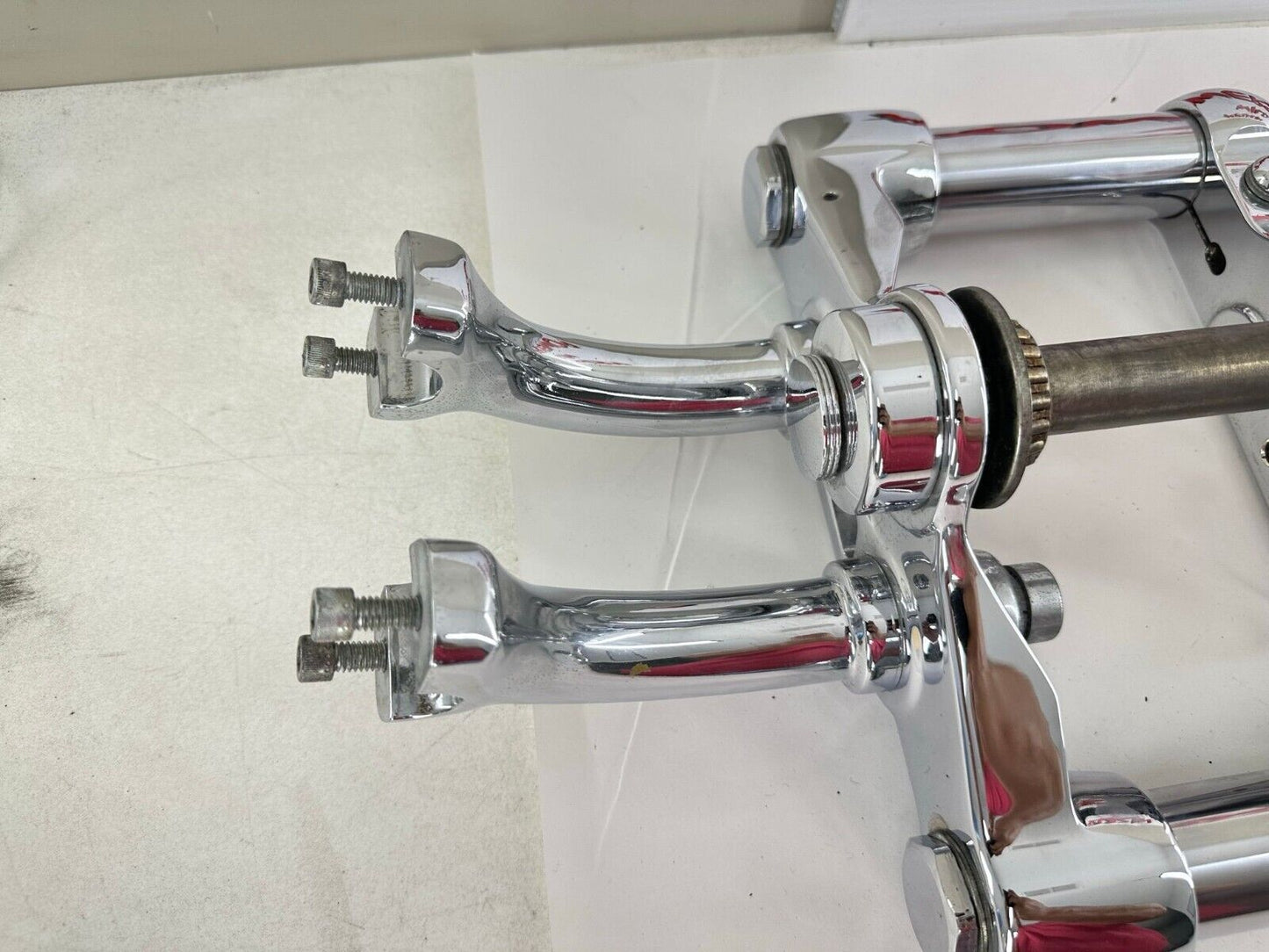 2005 HARLEY DAVIDSON SOFTAIL DEUCE Chrome Forks Triple Clamps 41mm