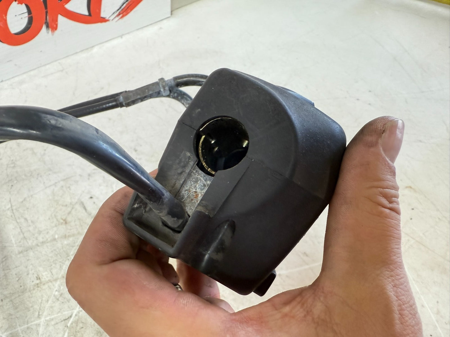 2002 Honda Goldwing GL1800 Right Throttle Handlebar Cruise Reverse Start Switch