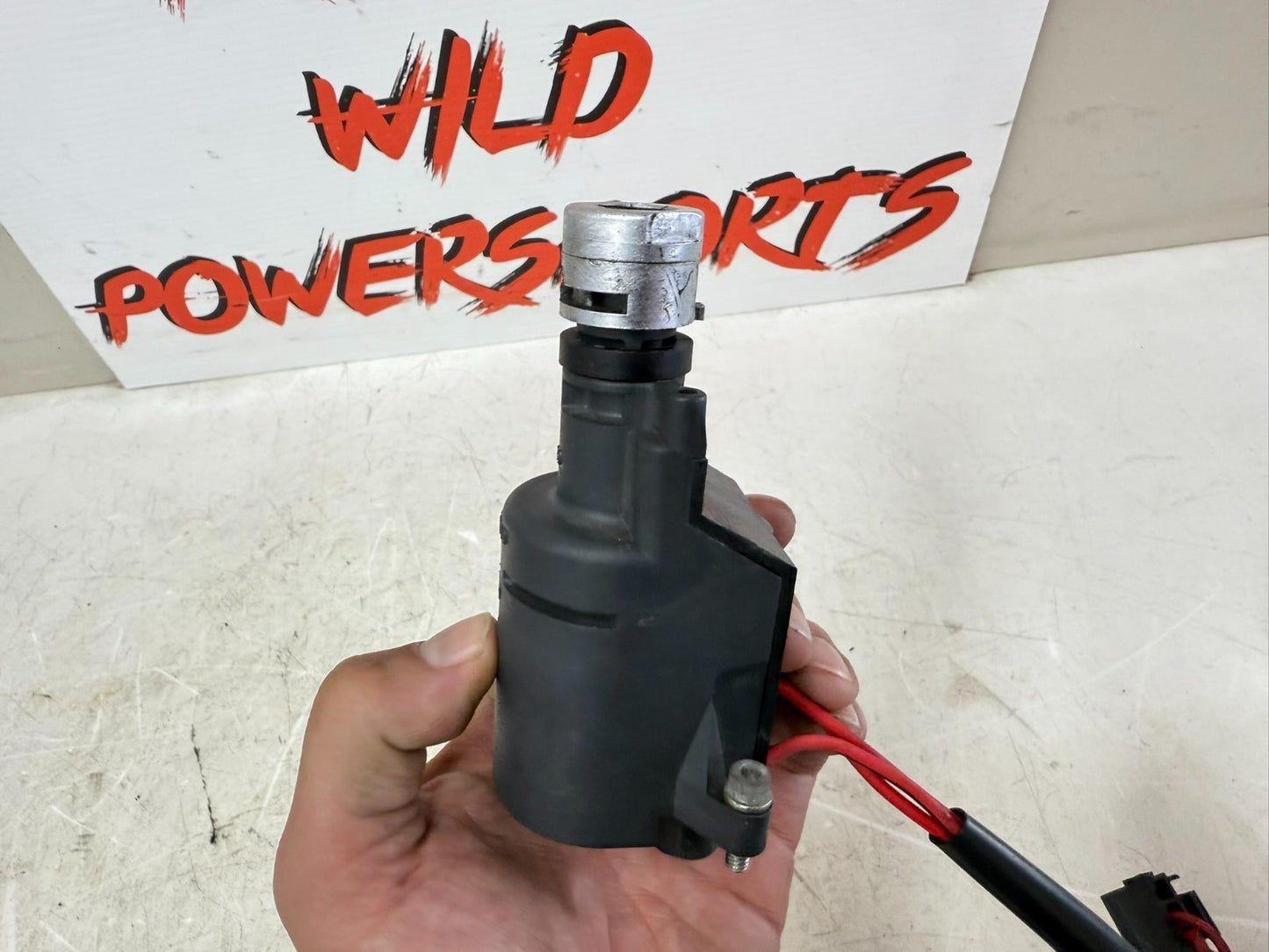 2003 HARLEY ELECTRA GLIDE OEM Ignition Switch Fork Lock 