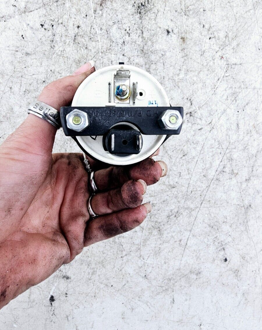 1998 HARLEY FLH ELECTRA GLIDE Volt Meter Gauge 67352-96