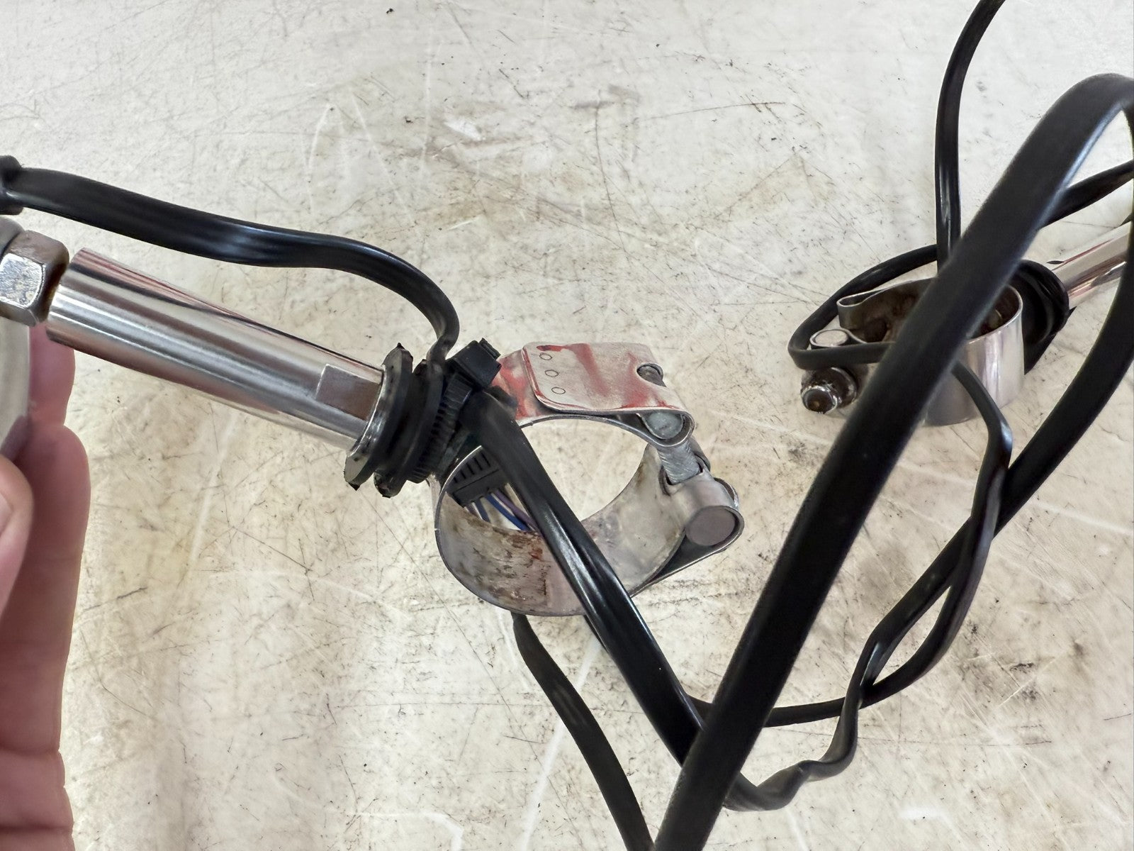 2003 HARLEY DYNA WIDE GLIDE OEM Front Left Right Turn Signal Indicators Clamp On
