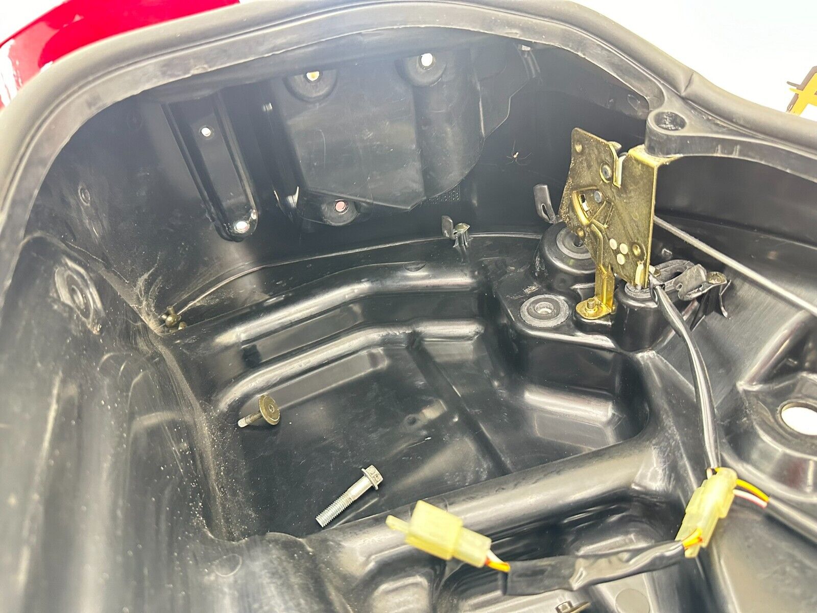 2004 Honda Goldwing GL1800 Right Inner Saddlebag Housing Case Panel