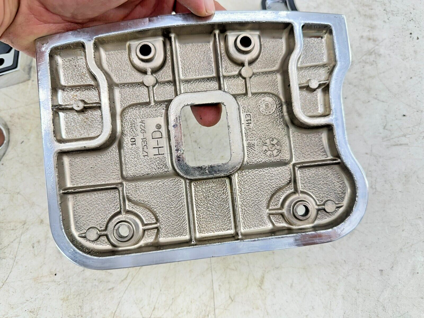 1997 HARLEY DYNA OEM HD Rocker Boxes + Valve Cover Case 17507-92A