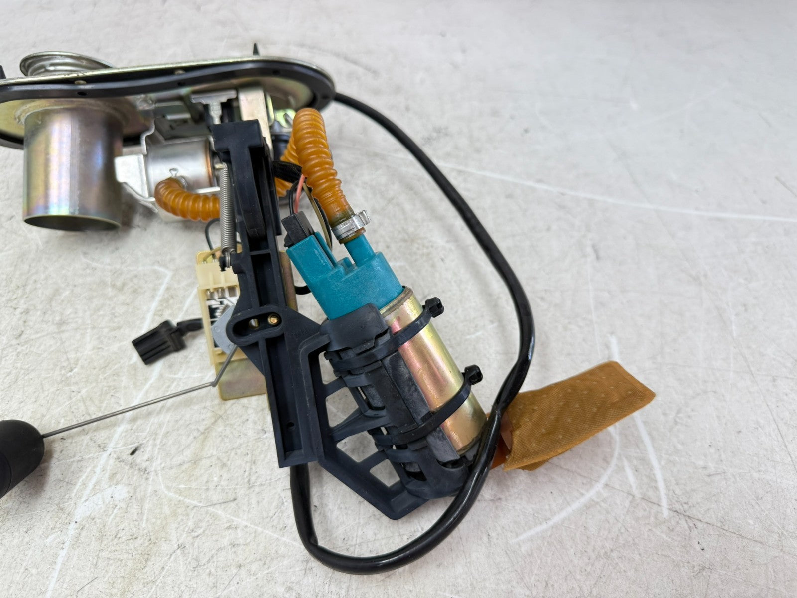 2003 HARLEY ELECTRA GLIDE OEM Fuel Pump Gas Petrol Sending Unit 75126-02A