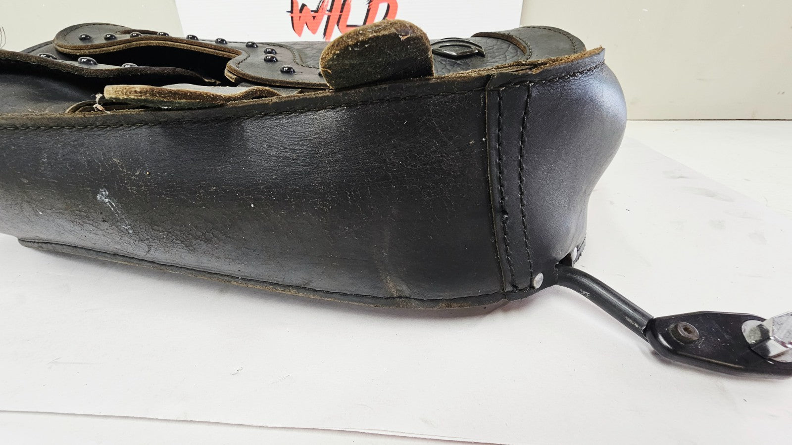 1995 HARLEY SOFTAIL FATBOY OEM Leather Studded Saddlebags Bags Rails Pair