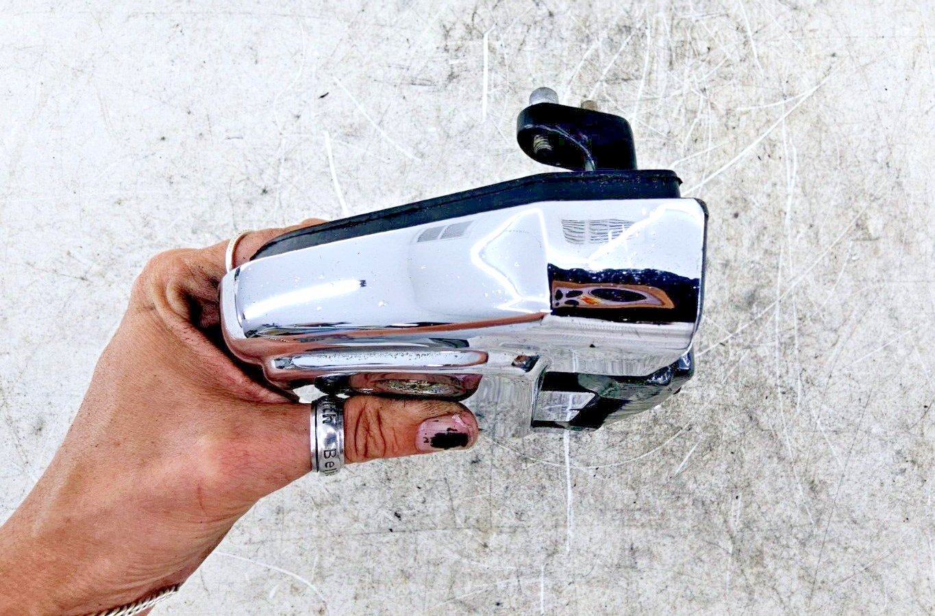 1994 HARLEY FLH ELECTRA GLIDE Rear Back Passenger Floorboard Foot Rest Chrome