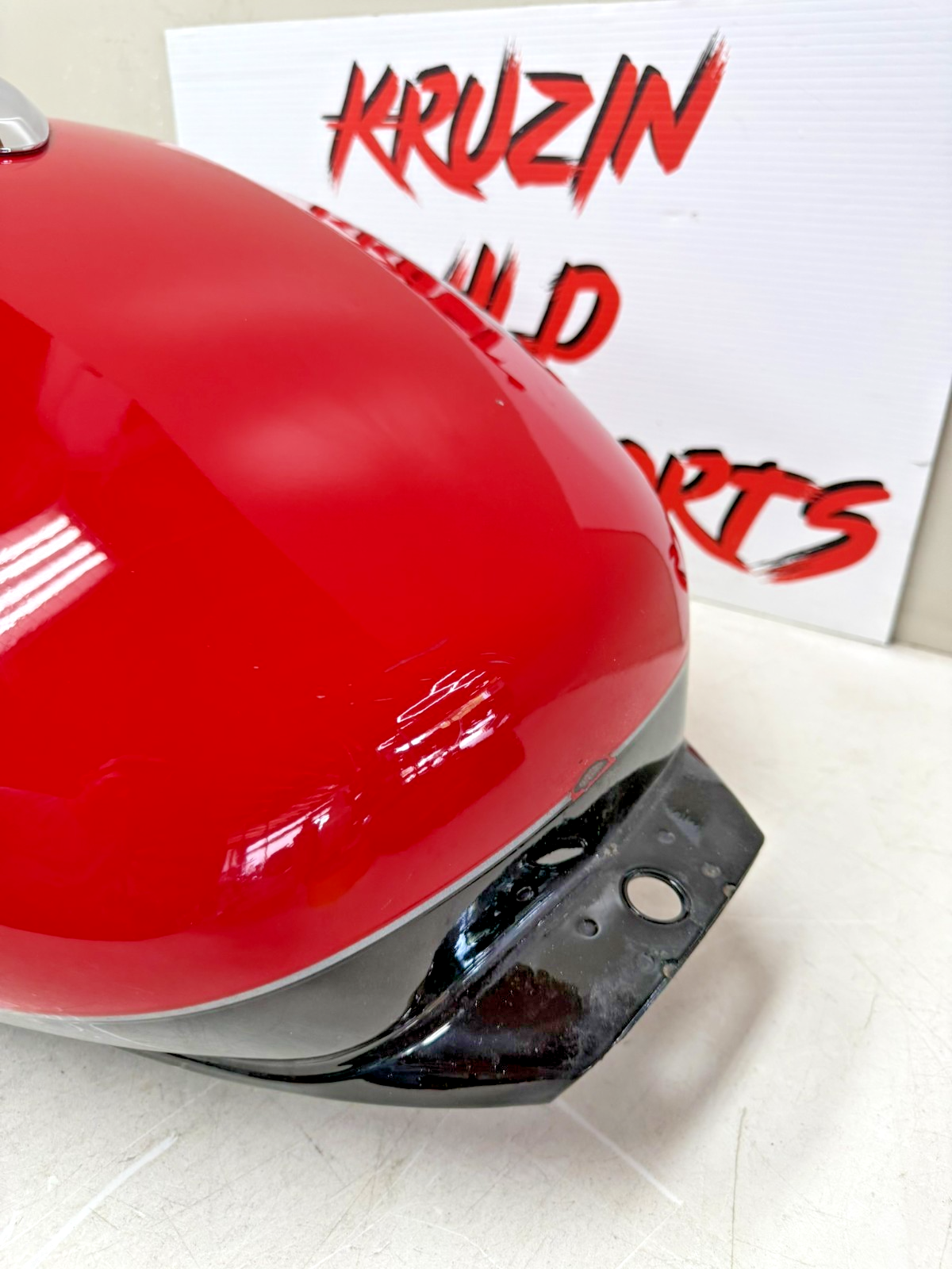 2001 HONDA VALKYRIE INTERSTATE Gas Fuel Tank  W/ key Petcock Level Sensor