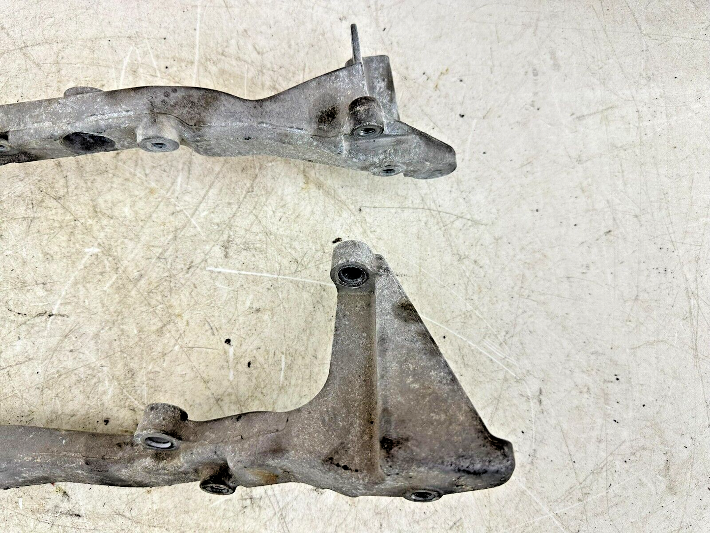 2004 Honda Goldwing GL1800 Engine Motor Mounting Bracket Bars Frame Rail