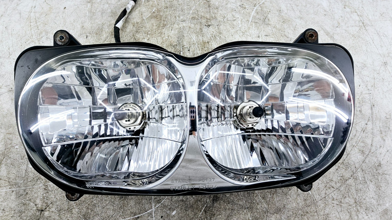 1999 HONDA VALKYRIE INTERSTATE Headlight Front Head Lamp Housing