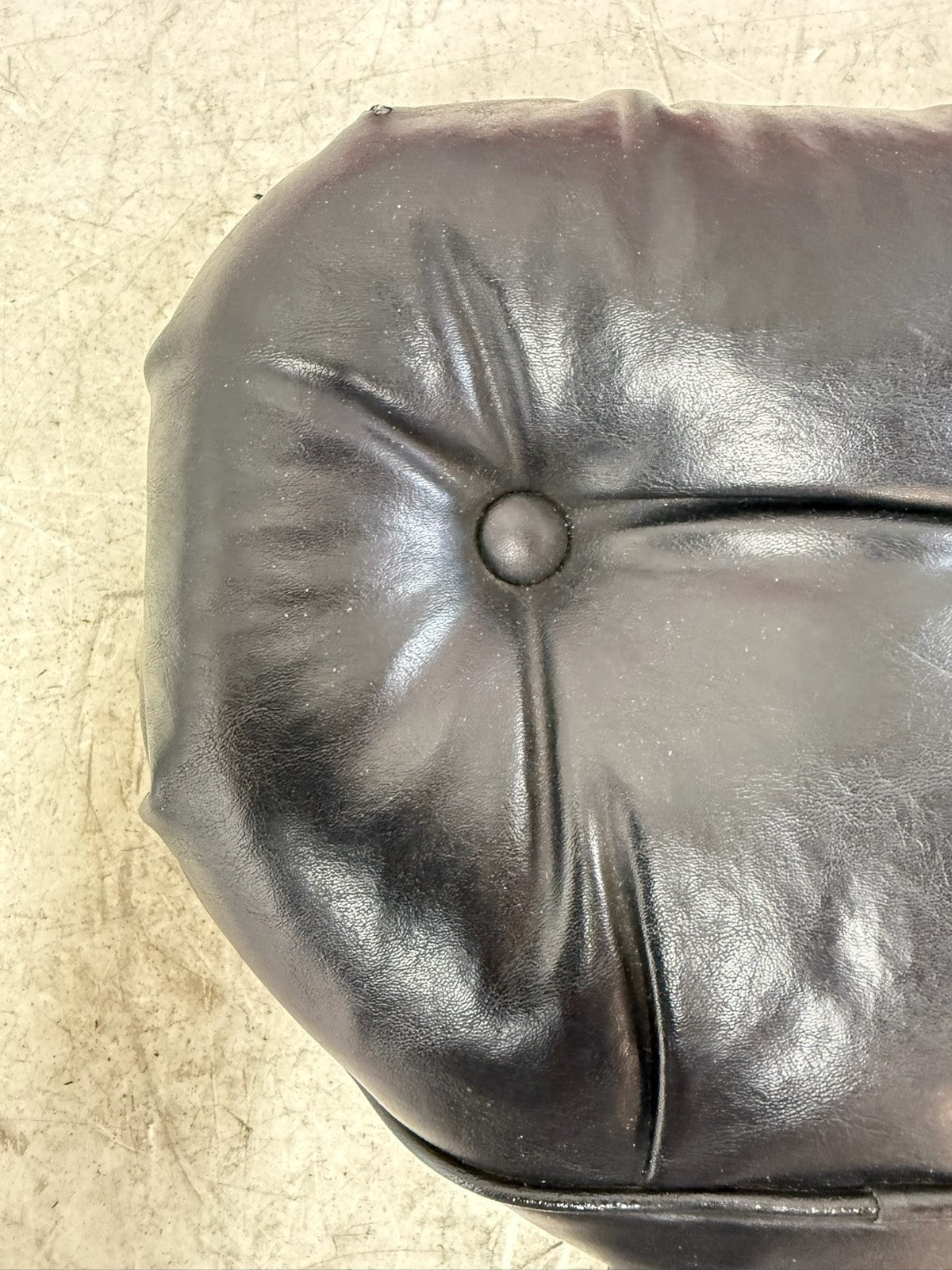 1995 HARLEY FLH ELECTRA GLIDE Driver Backrest Cushion Pad