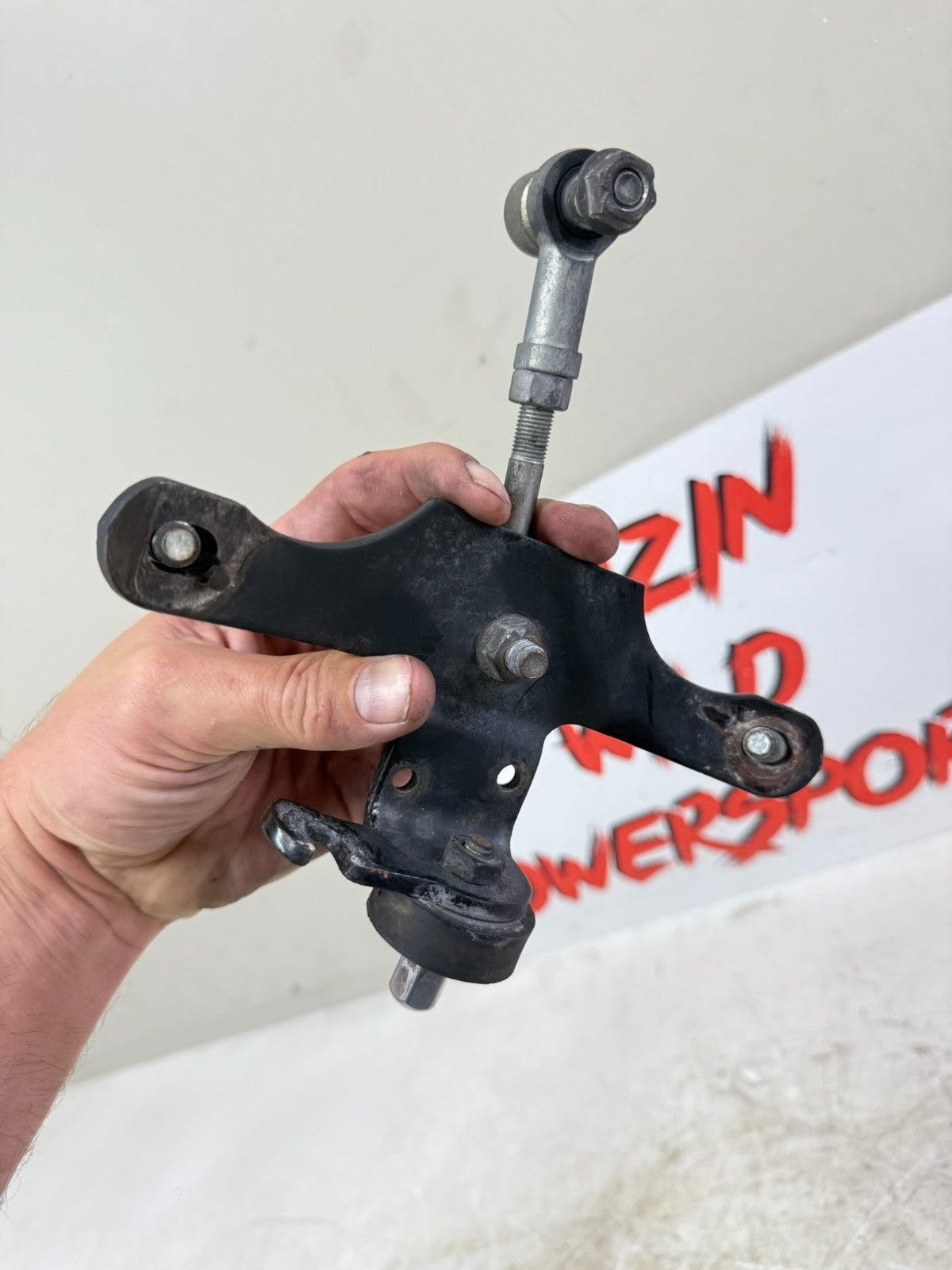 2003 HARLEY DYNA WIDE GLIDE Engine Upper Motor Mount Bracket