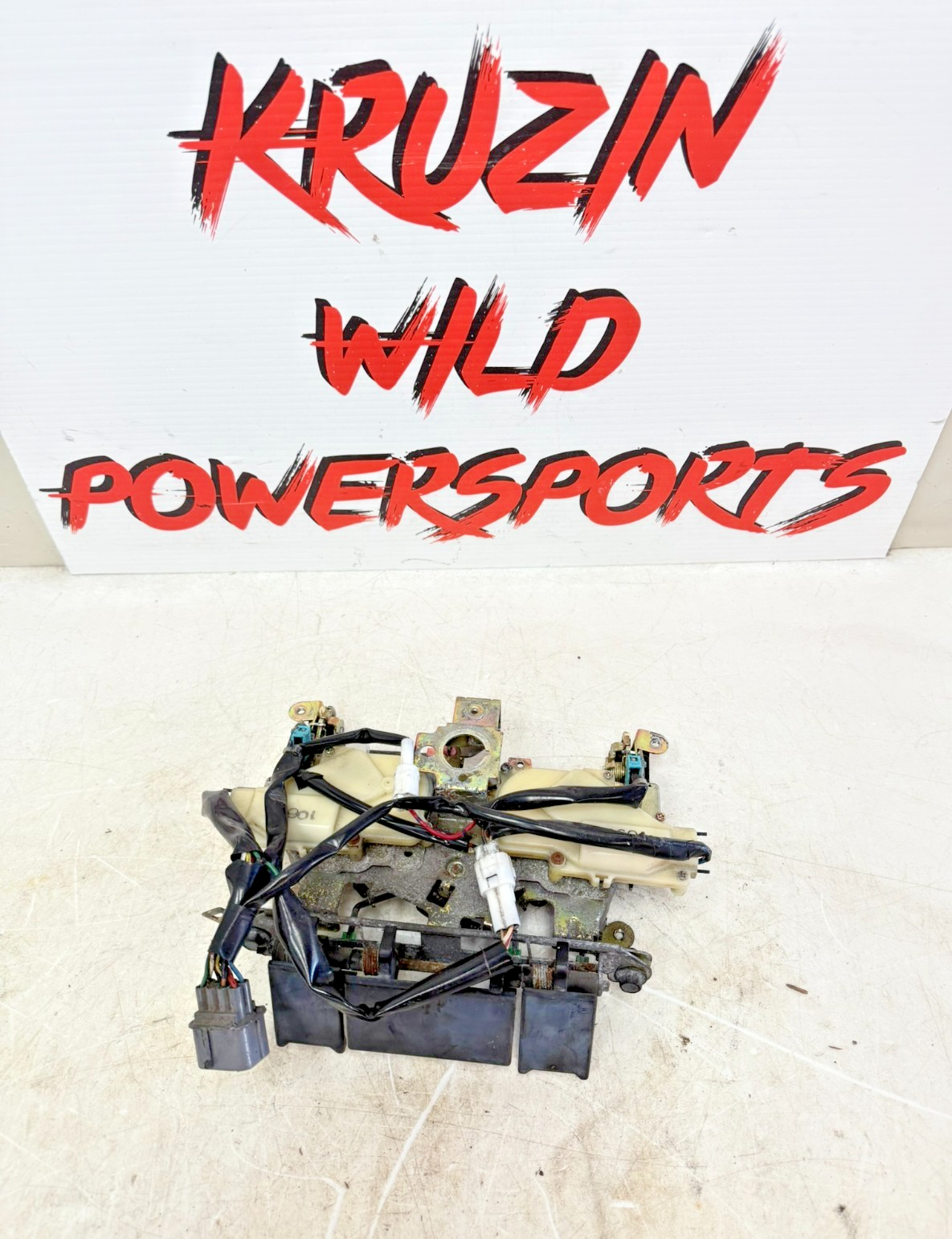 2002 Honda Goldwing GL1800 Rear Saddlebag Trunk Opener Unit Lever