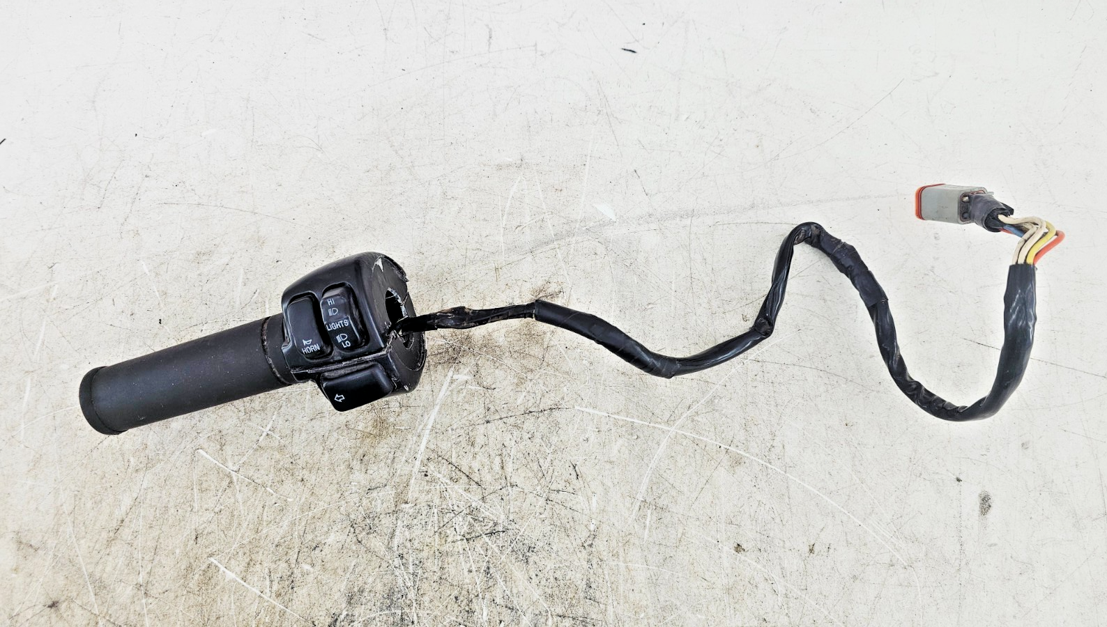 2000 Harley Davidson Sportster Left Handlebar Switch Housing Button Control Grip