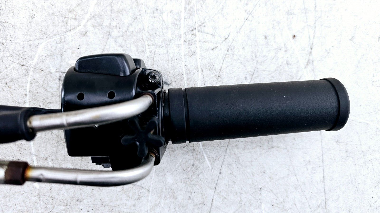 1999 HARLEY DAVIDSON SOFTAIL Right Hand Controls Switch Housing Grips + Cables