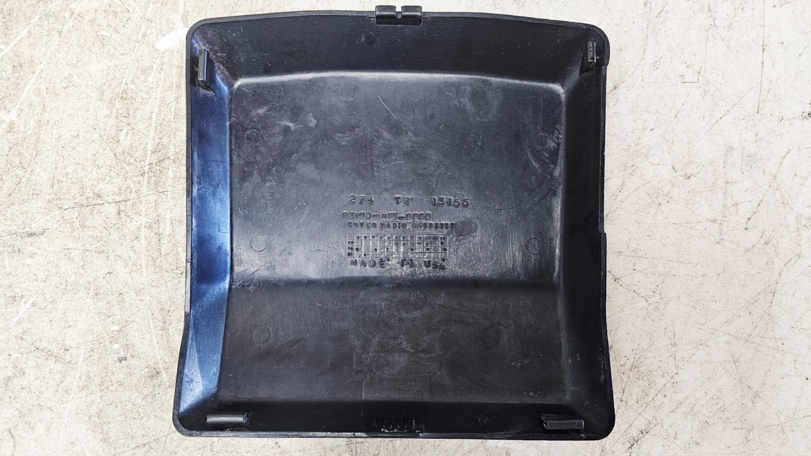 1995 HONDA GOLDWING GL1500 Radio Stereo Plastic Lid Cover Guard
