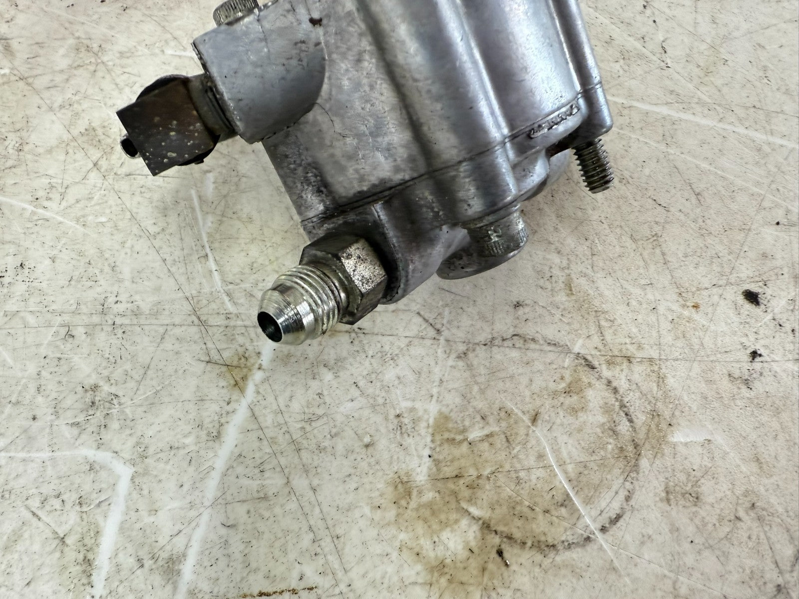 1997 Harley Davidson Sportster Engine Oil Pump Hose