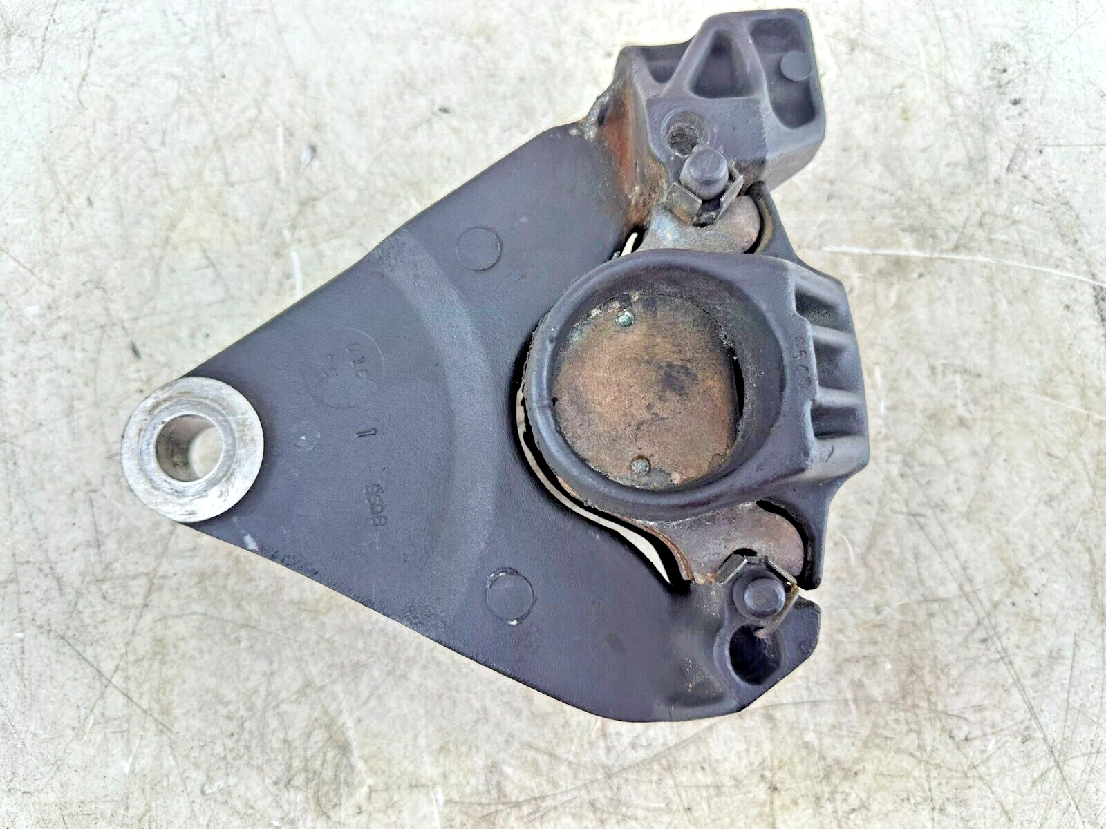 1995 HARLEY SOFTAIL Rear Brake Caliper + Mounting Bracket