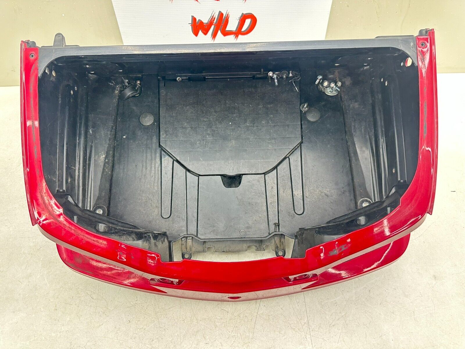 2004 Honda Goldwing GL1800 Red Lower Trunk Base Bottom Case 81111-MCA-0000