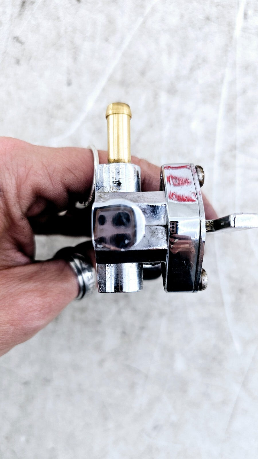 1999 HARLEY SOFTAIL Gas Fuel Tank OEM Petcock Valve