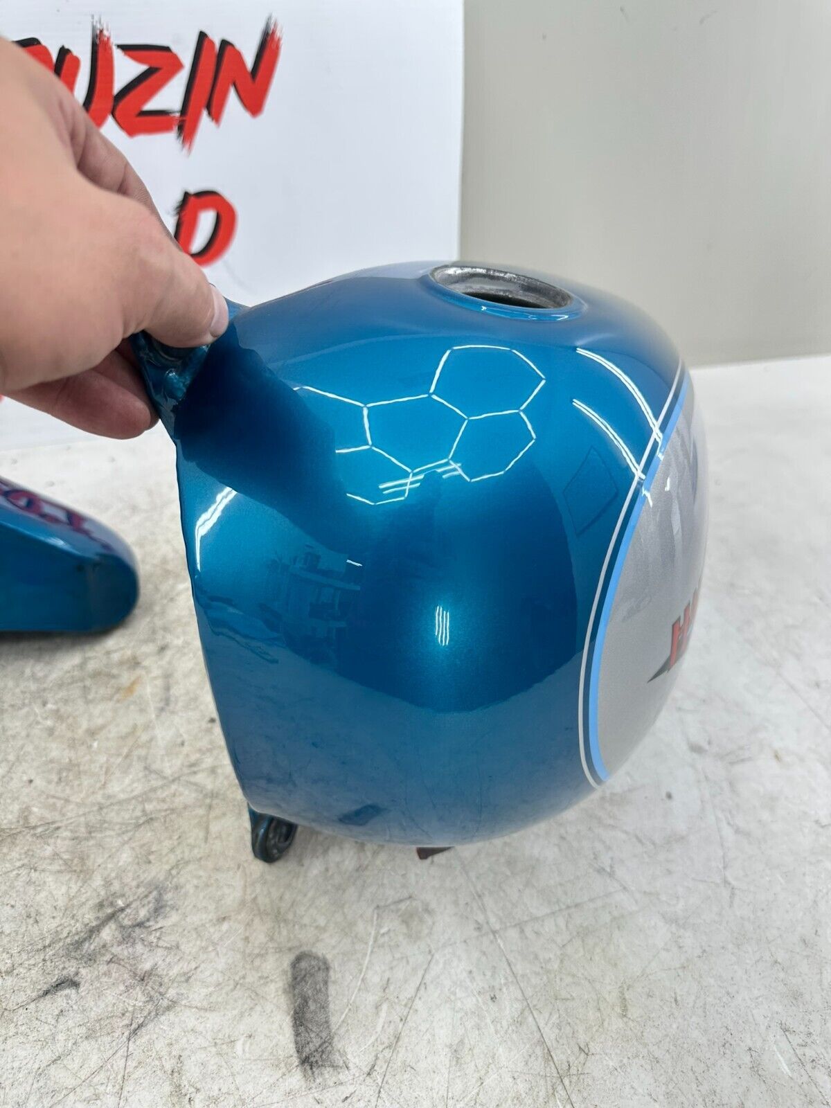 1995 HARLEY SOFTAIL OEM HD GENUINE SPLIT GAS FUEL TANK & PAINT AQUA & SILVER