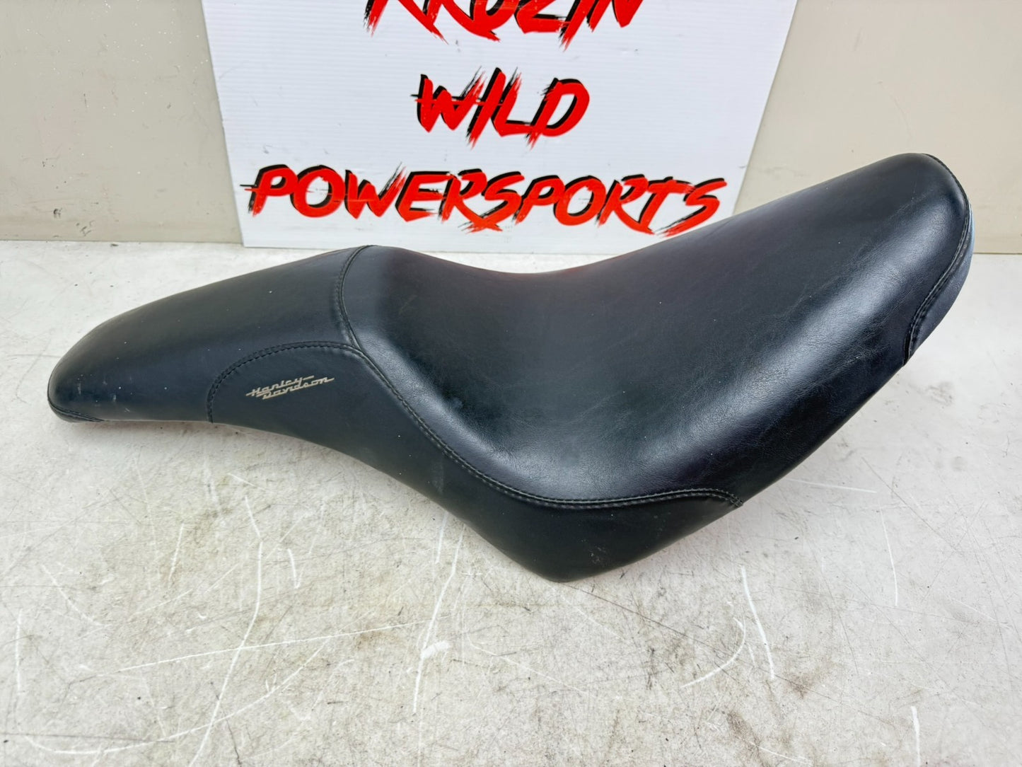 1997 HARLEY DAVIDSON SOFTAIL Gun Slinger OEM Driver Seat Saddle 2 Up 