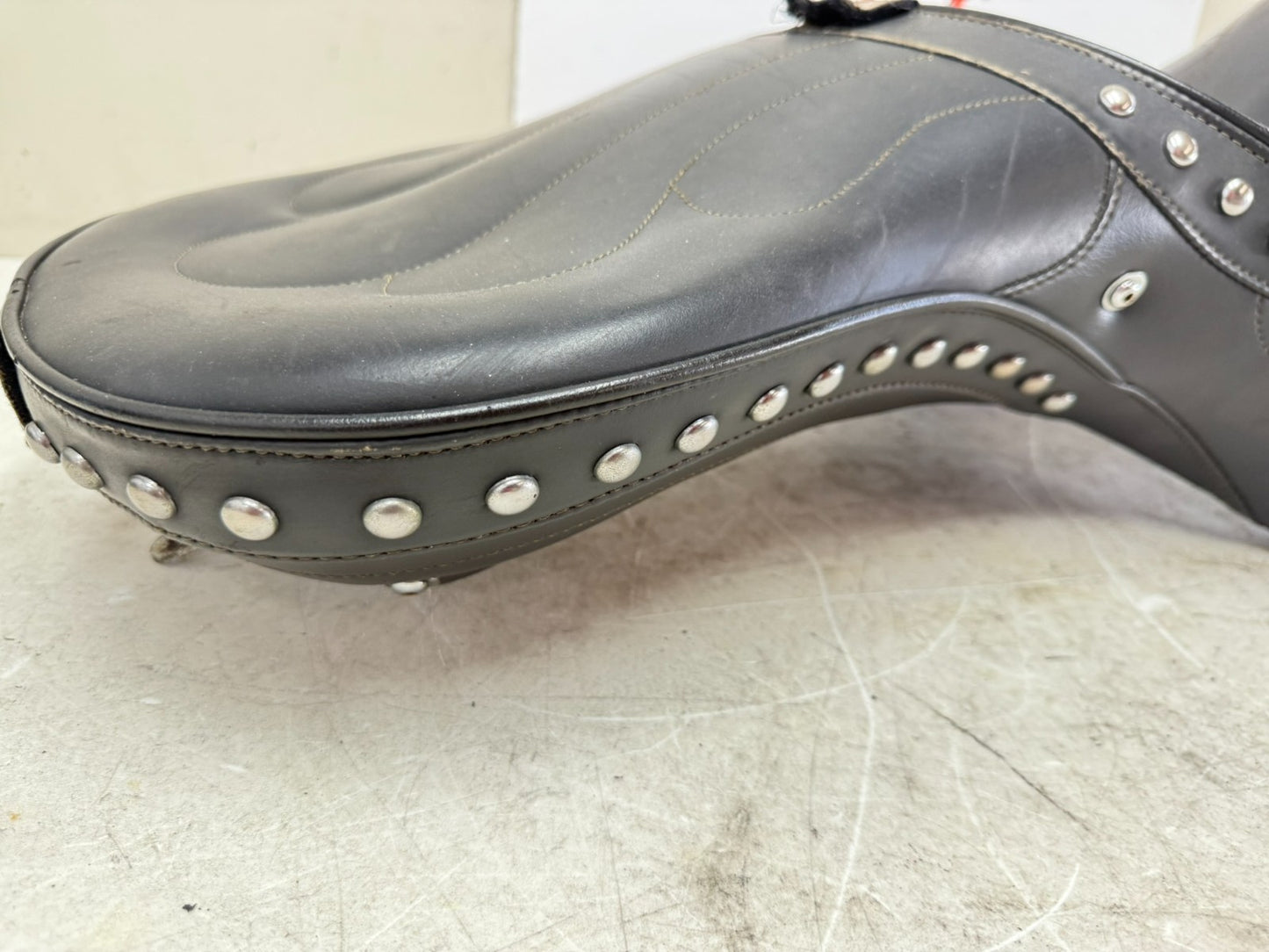 1997 HARLEY DAVIDSON SOFTAIL Corbin Driver Passenger Seat Studded