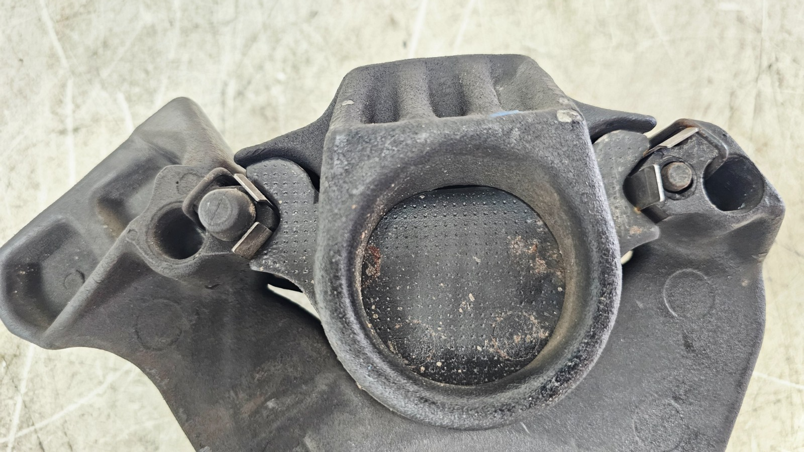 1990 Harley FXR FXRT FXRD FXRS FXLR FXRC Rear Brake Caliper & Mounting Bracket