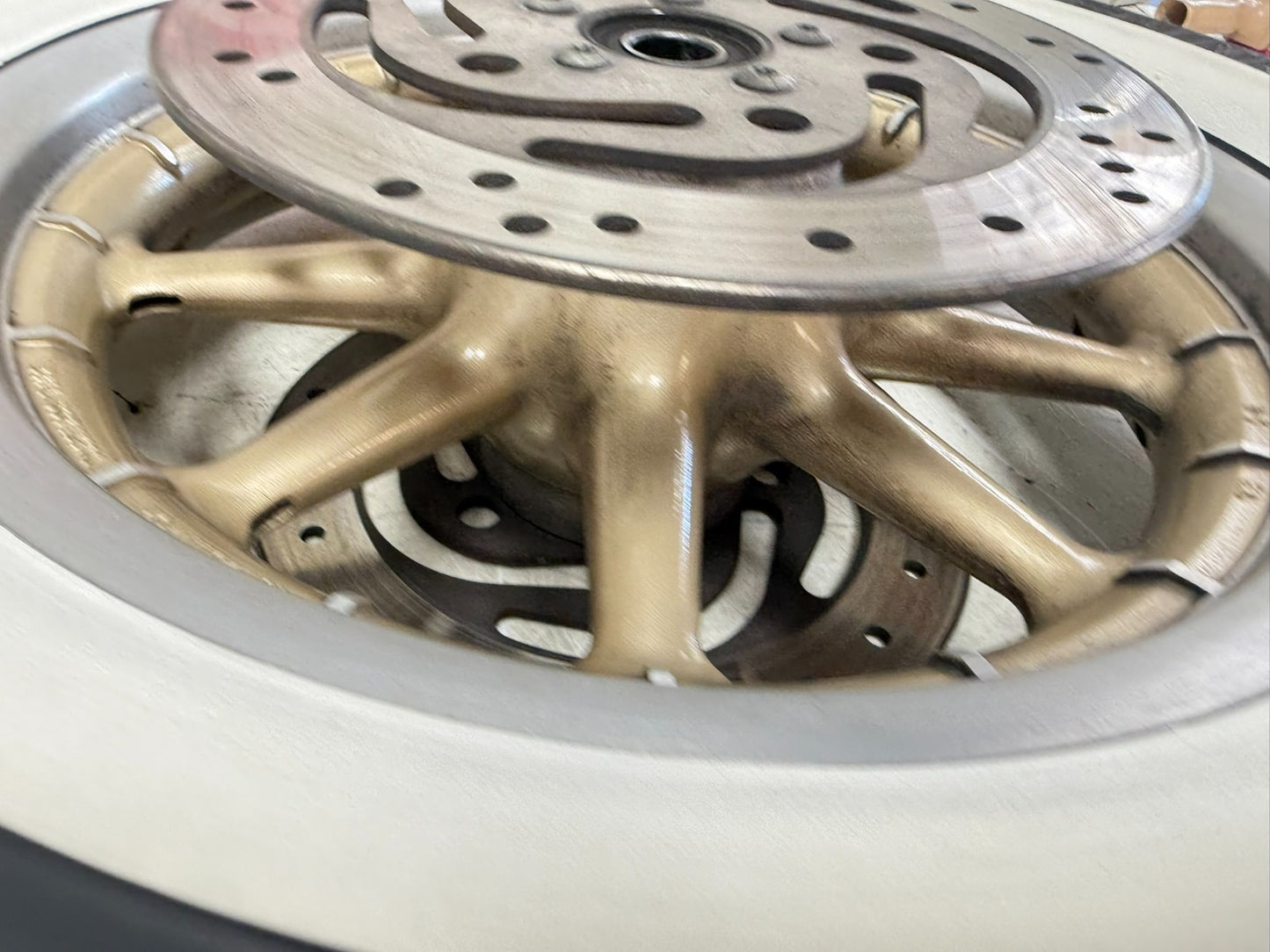 2003 HARLEY ELECTRA GLIDE 16 Front Wheel Gold Rim Tire 100th Anniversary 9 Spoke