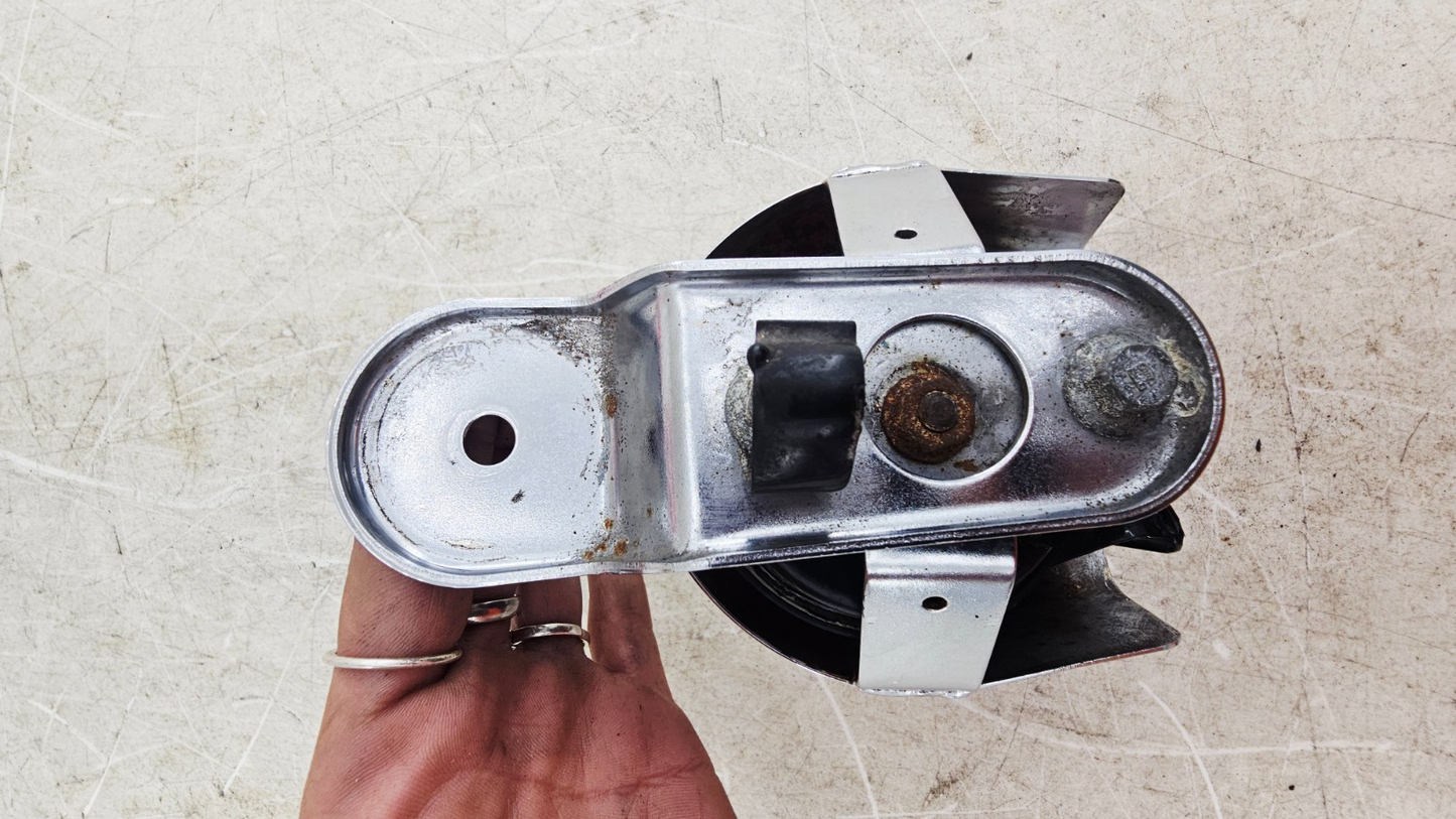 2000 HARLEY FLH ROADKING Horn & Chrome Cover