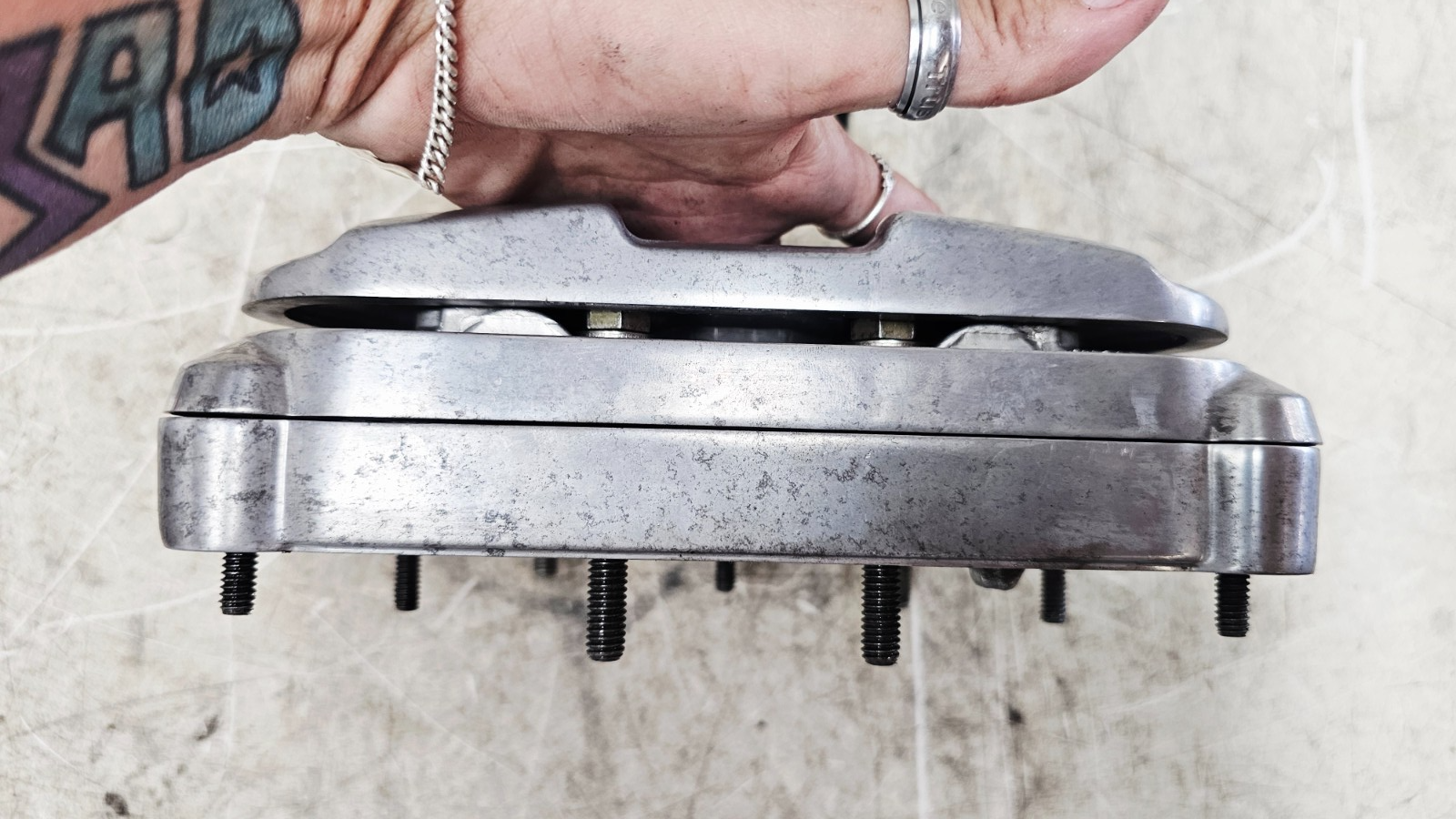 2001 Harley Davidson Sportster Cylinder Head Cover Rocker Box 17581-85